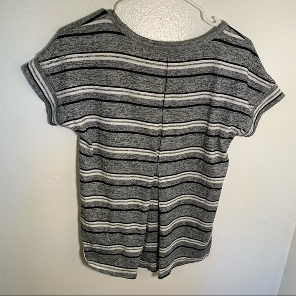 T By Talbots Pleated Back Pullover Grey Multi - Picture 9 of 11